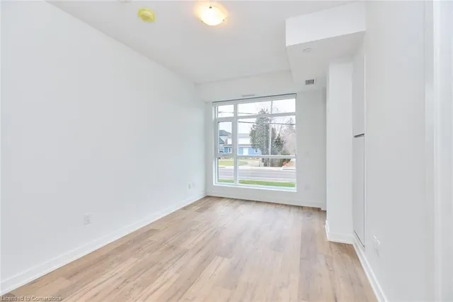 Additional image 20 of 600 North Service Rd Unit 108