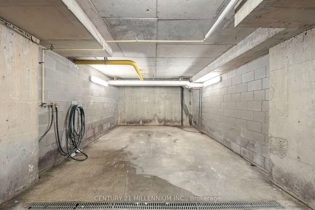 Additional image 34 of 1380 Main St Unit 407