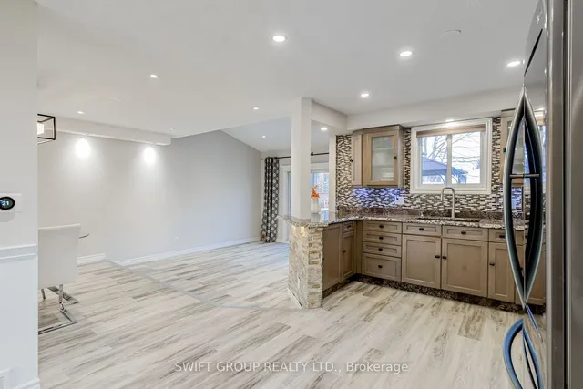 Additional image 9 of 2 Buffalo Crt