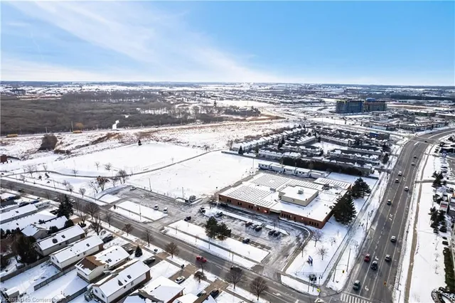 Additional image 49 of 43 Markham Cres