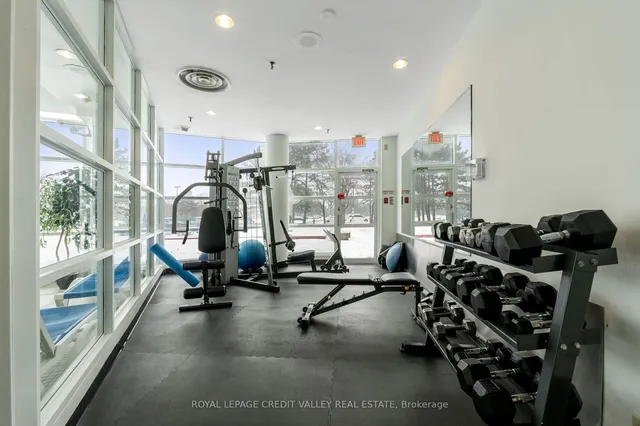 Additional image 31 of 25 Trailwood Dr Unit 303