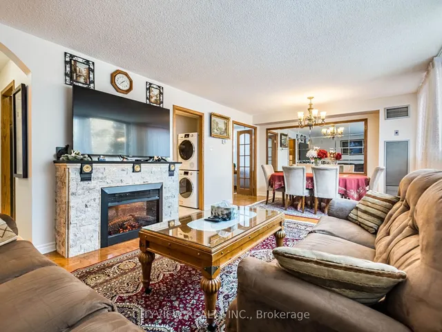 Additional image 6 of 3700 Kaneff Cres Unit 212