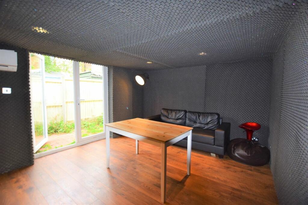 Additional image 2 of 11 Gordon Road, Canterbury, Kent, CT1