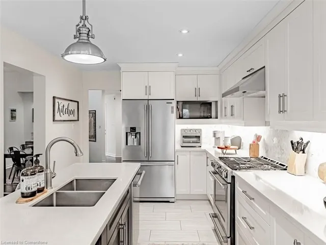 Additional image 10 of 137 Cove Cres