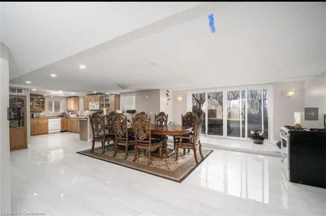 Additional image 39 of 10 Douglas Pl