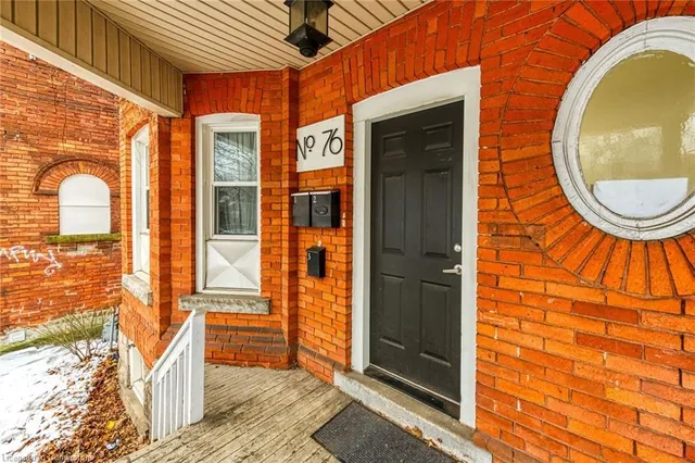 Additional image 5 of 76 Wellington St N/S St