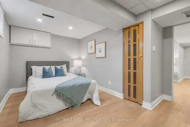 Additional image 13 of 2301 Derry Rd Unit 13