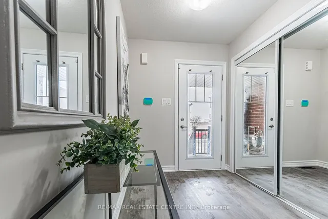 Additional image 7 of 10 Utter Pl