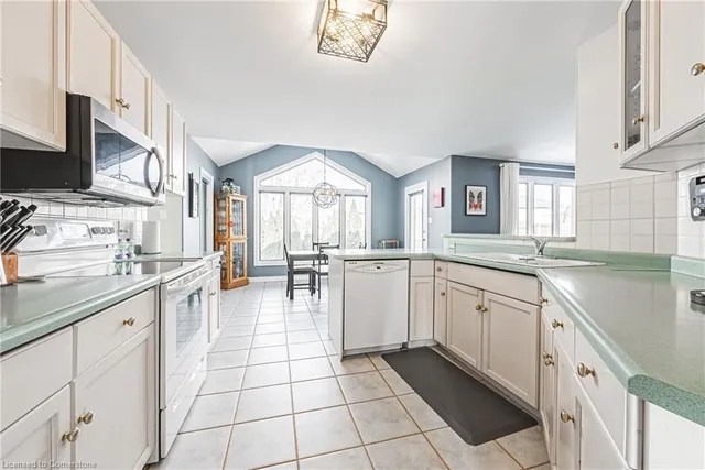 Additional image 12 of 48 Riviera Ridge