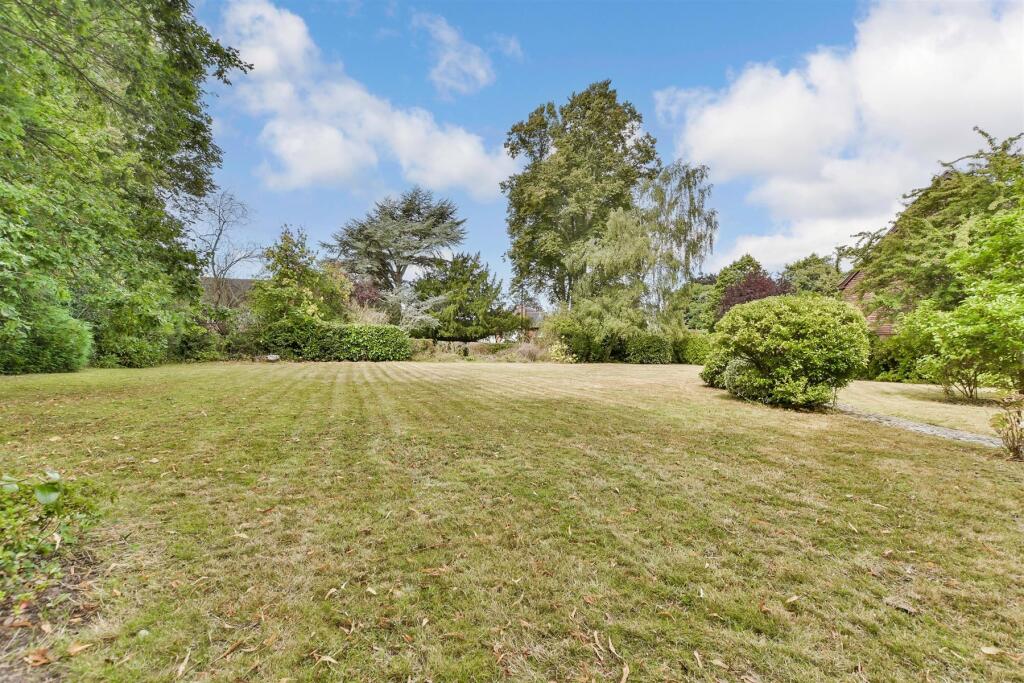 Additional image 14 of Woodcote Park Avenue, Purley, Surrey