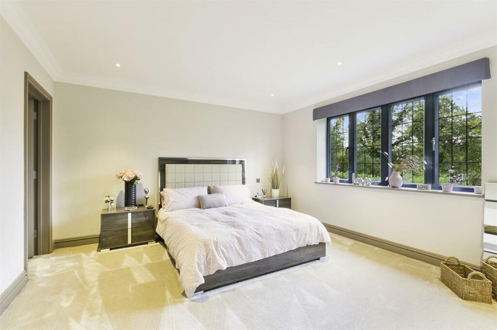 Additional image 25 of Woodcote Park Avenue, Purley