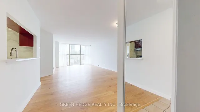 Additional image 4 of 25 Trailwood Dr Unit 707