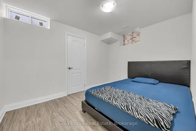 Additional image 35 of 18 Germain Circ