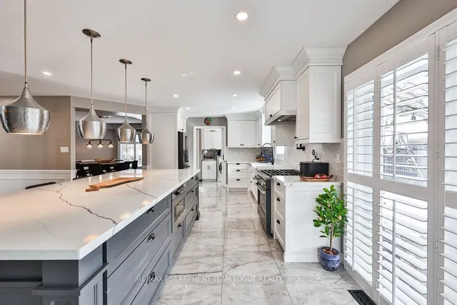 Additional image 12 of 353 Canyon Cres