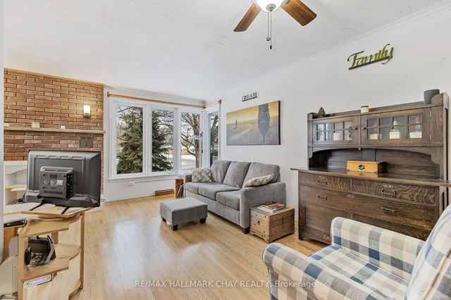 Additional image 8 of 405 Broadway Ave