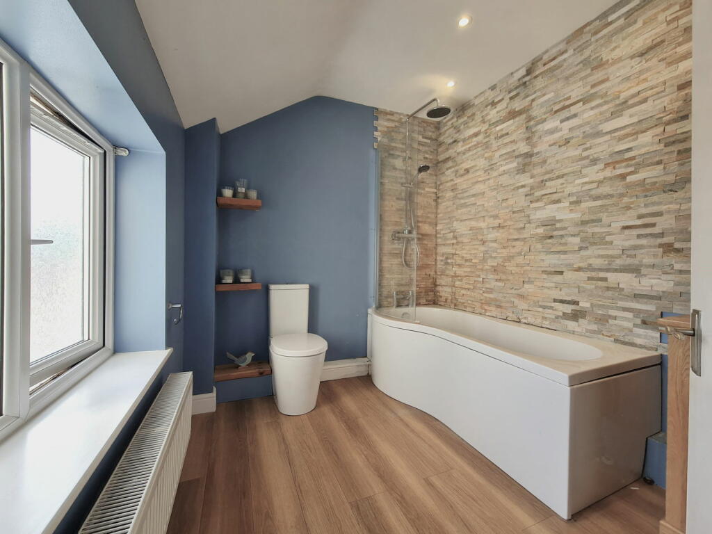 Additional image 24 of Gore Terrace, Gore Road, Eastry