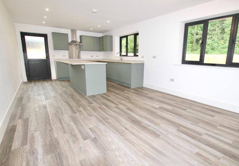 Additional image 18 of Walmer