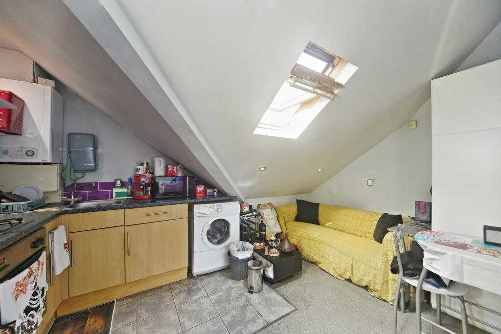 Additional image 9 of 5 Norbury Avenue, Thornton Heath, CR7