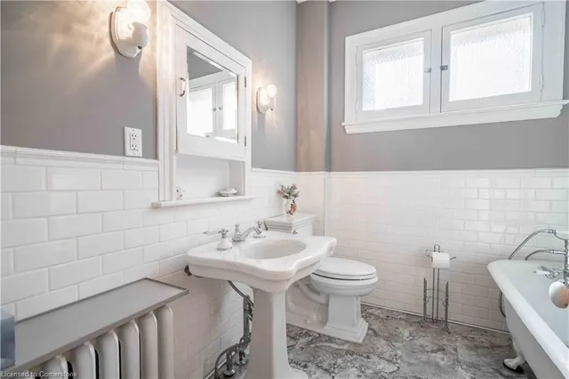 Additional image 31 of 206 Fairleigh Ave