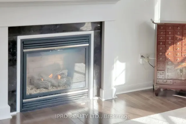 Additional image 12 of 730 Bolingbroke Dr