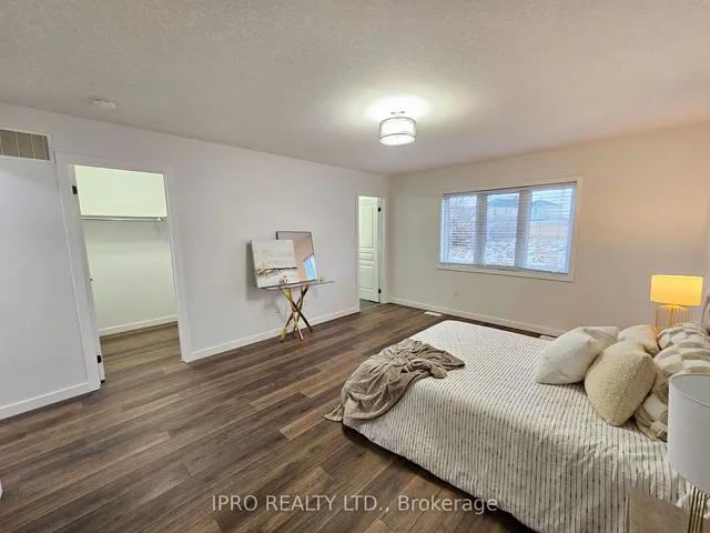 Additional image 25 of 128 Crafter Cres