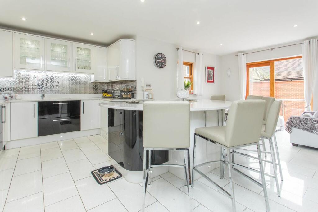 Additional image 4 of Sun Street, Canterbury, CT1