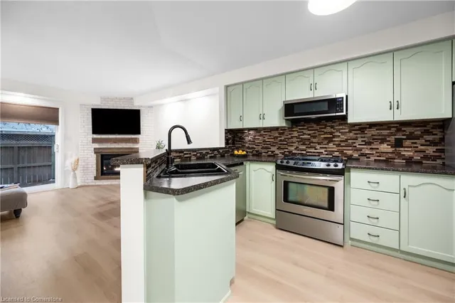 Additional image 12 of 2025 Cleaver Ave Unit 27