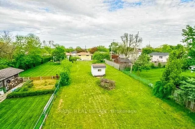 Additional image 12 of 698 West 5th St