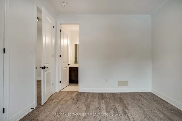 Additional image 21 of 1466 EVEREST Cres