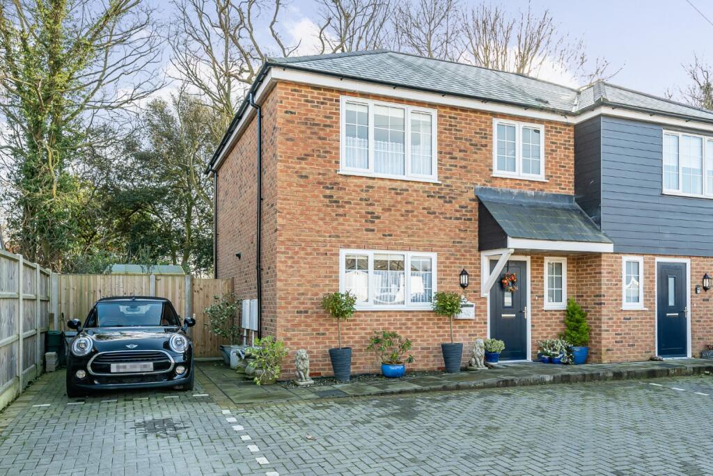 The Street, Woodnesborough, Sandwich, Kent, CT13