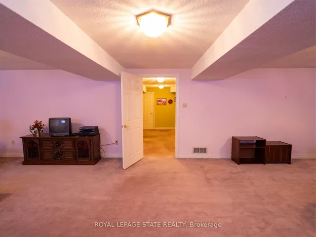 Additional image 39 of 483 Dicenzo Dr