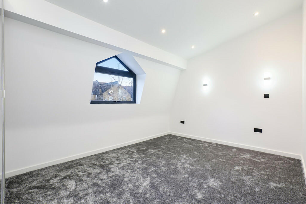 Additional image 9 of Dunheved Road North, Thornton Heath