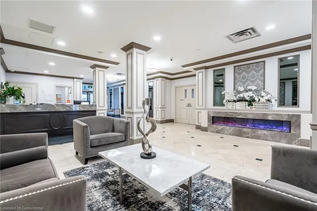 Additional image 5 of 442 Maple Ave Unit 604