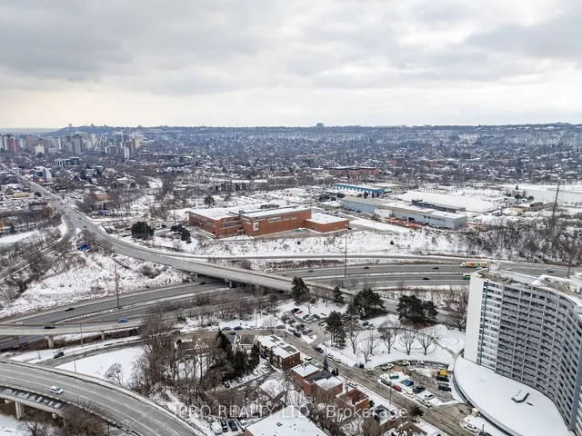 Additional image 40 of 179 Bond St