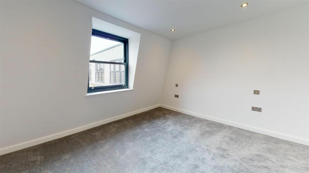 Additional image 17 of Queensbridge Drive, Cavendish Street, CT11