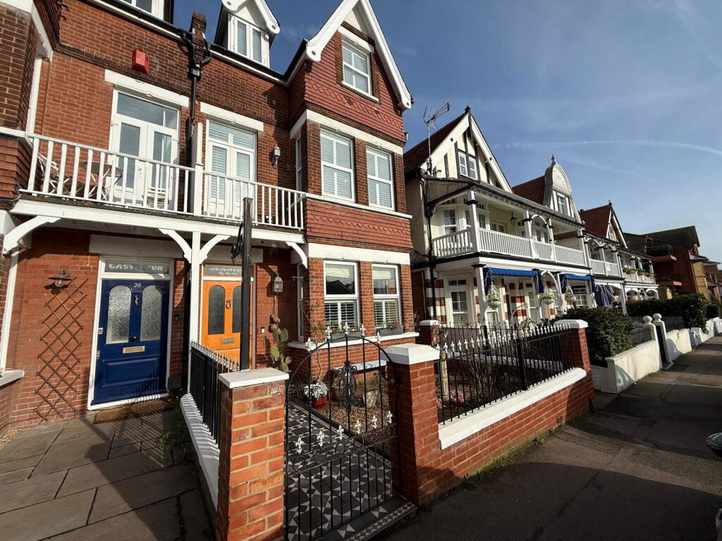 Additional image 3 of West Cliff Road, Broadstairs, CT10 1PU