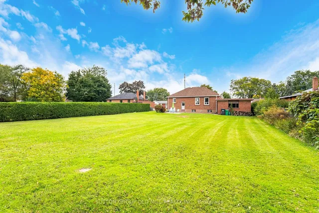 Additional image 29 of 656 Hyacinthe Blvd