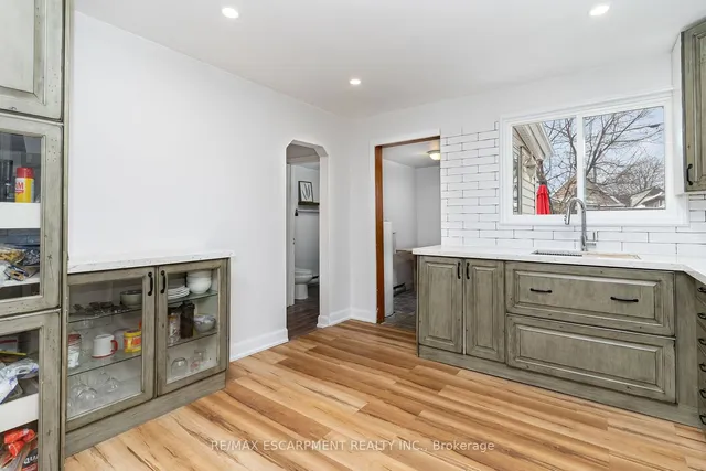 Additional image 15 of 145 Hope Ave