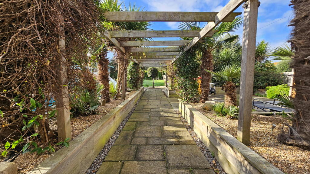 Additional image 36 of Marine Drive, Broadstairs, CT10 3LU