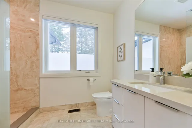 Additional image 32 of 1306 Amber Cres