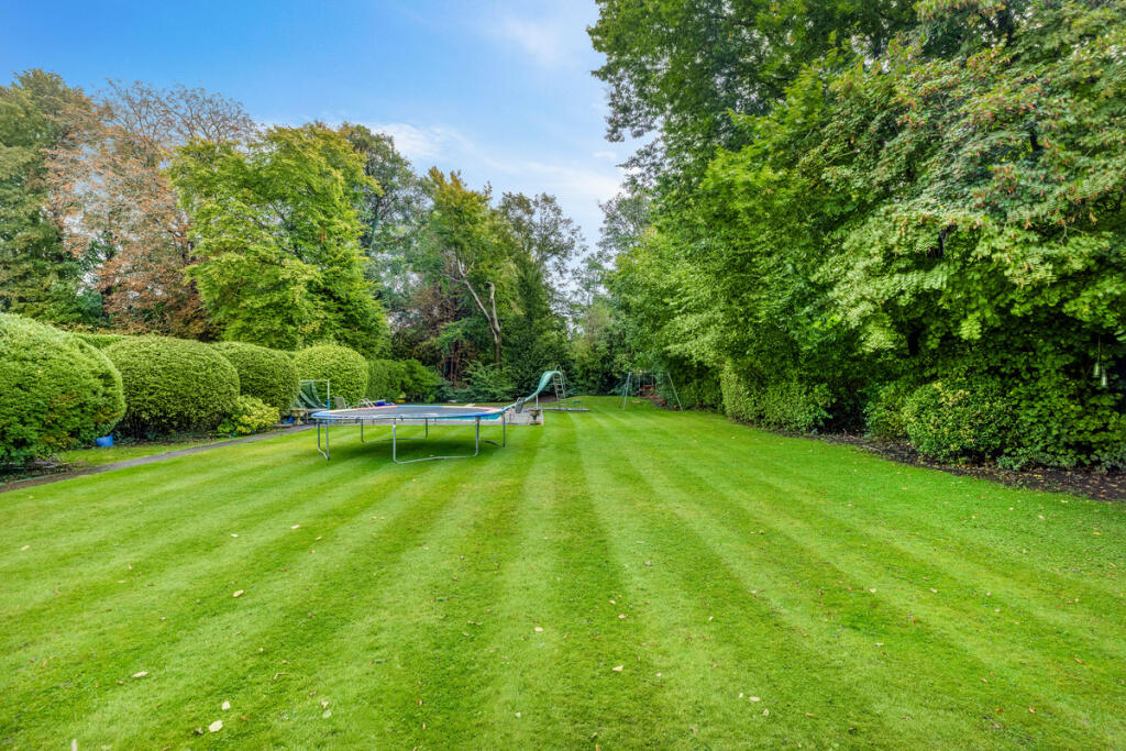 Additional image 8 of Smitham Bottom Lane, Purley, CR8