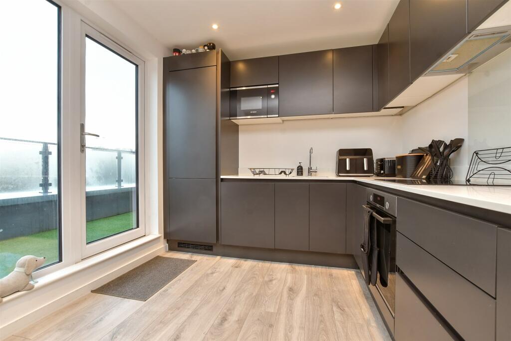 Additional image 4 of High Street, Purley, Surrey