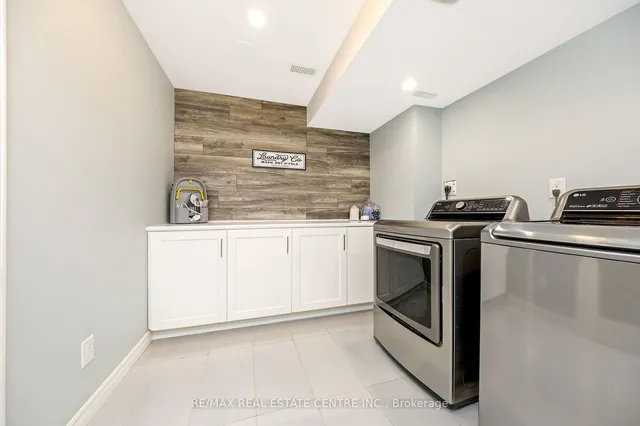 Additional image 40 of 743 Agnew Cres