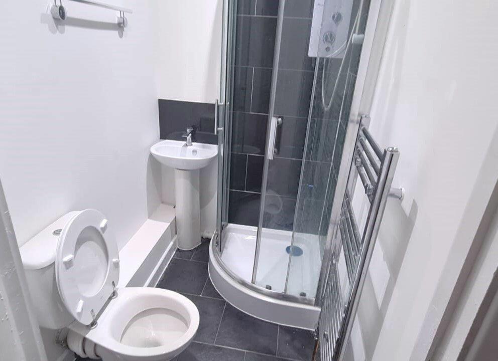 Additional image 4 of 5 Bed Student House - 36 Oxford Road