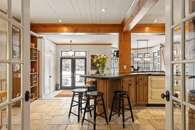 Additional image 28 of 2055 Lakeshore Rd