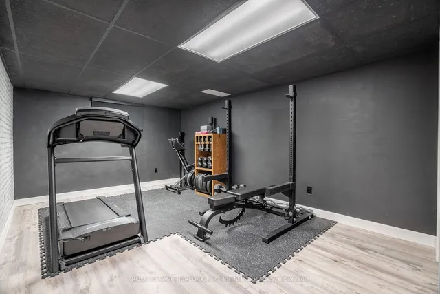 Additional image 33 of 1480 Barker Ave