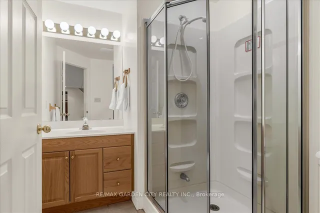 Additional image 35 of 34 Acredale Dr