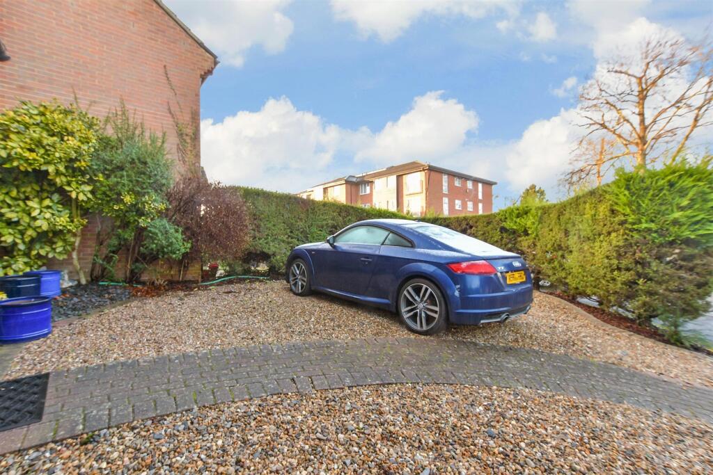 Additional image 21 of Reedham Drive, Purley, Surrey