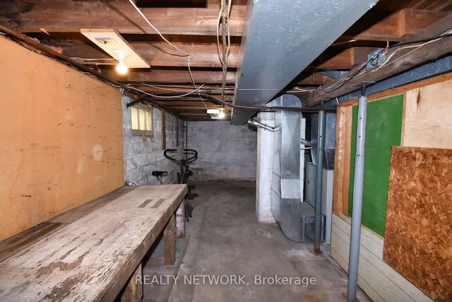 Additional image 21 of 17 Craigroyston Rd