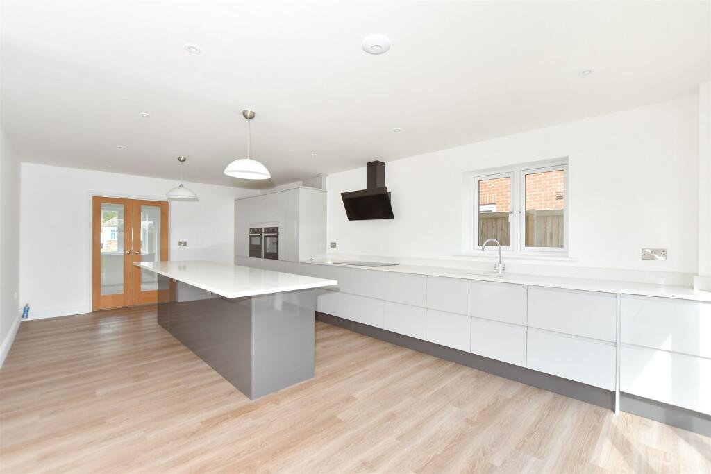 Additional image 4 of Park Avenue, Broadstairs, Kent